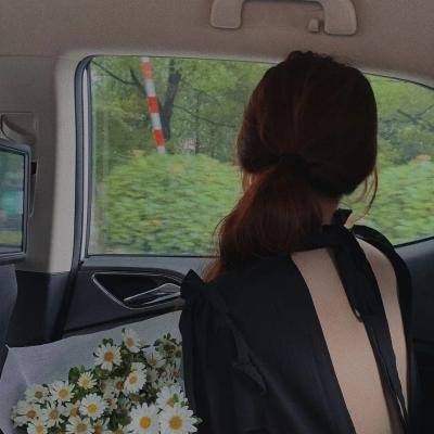 少女龙婆